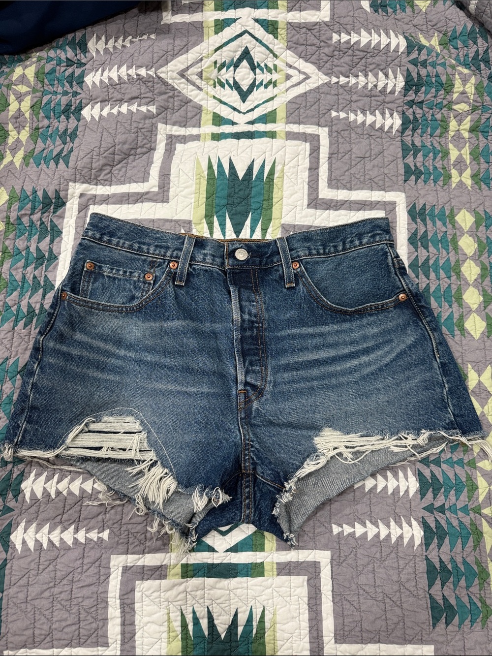 NWOT Levi's 501 Button Fly Distressed Blue Denim Cutoff Shorts